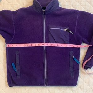 Patagonia women’s zip front Fleece Jacket